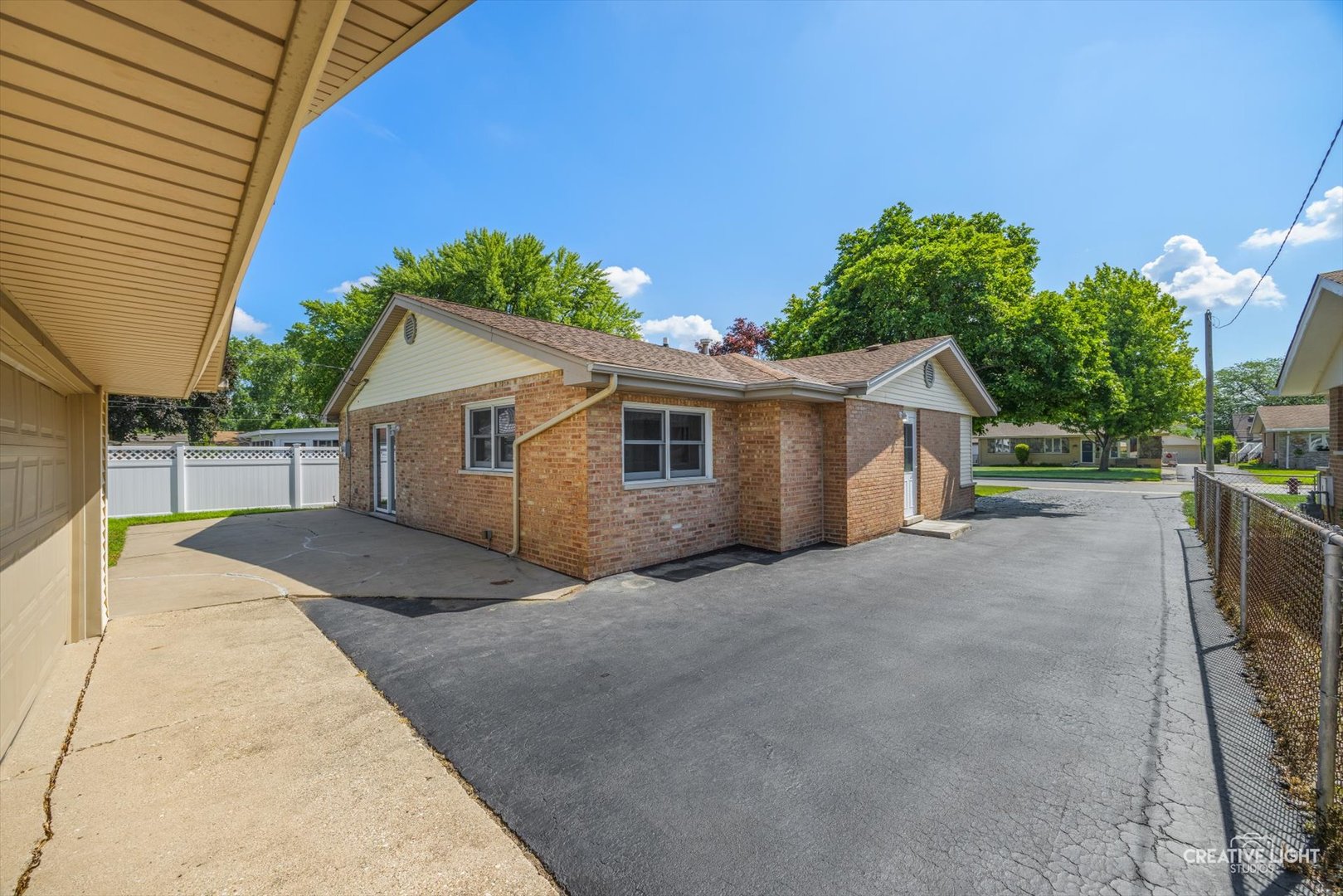 13116 Fairway Drive, Crestwood, IL 60418