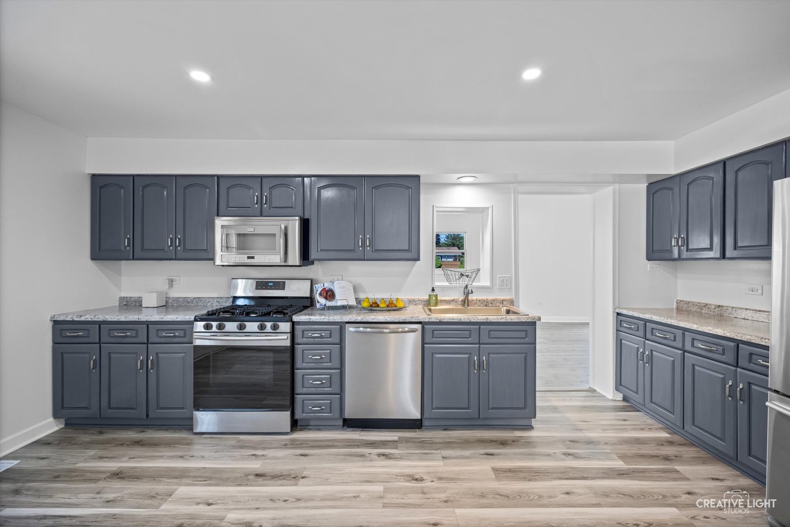 13116 Fairway Drive, Crestwood, IL 60418
