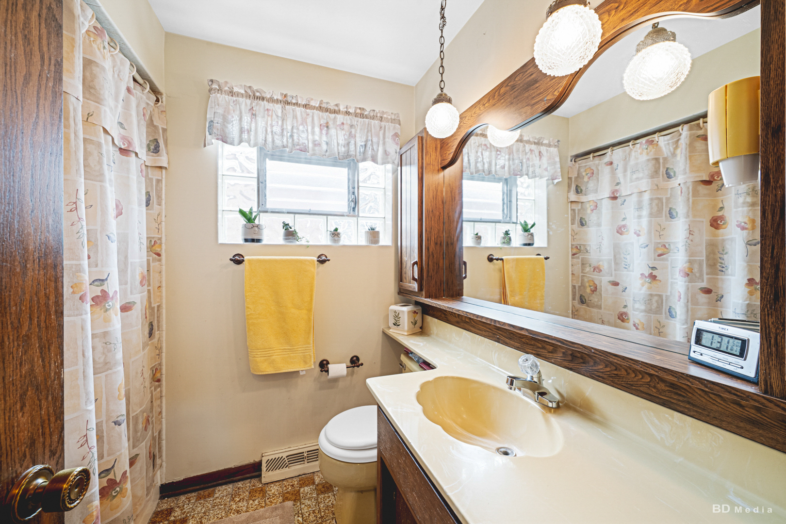 5118 S Melvina Avenue, Chicago, IL 60638
