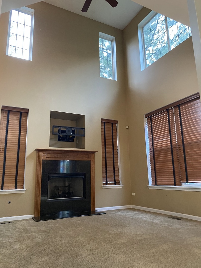 2824 White Thorn Circle, Naperville, IL 60564