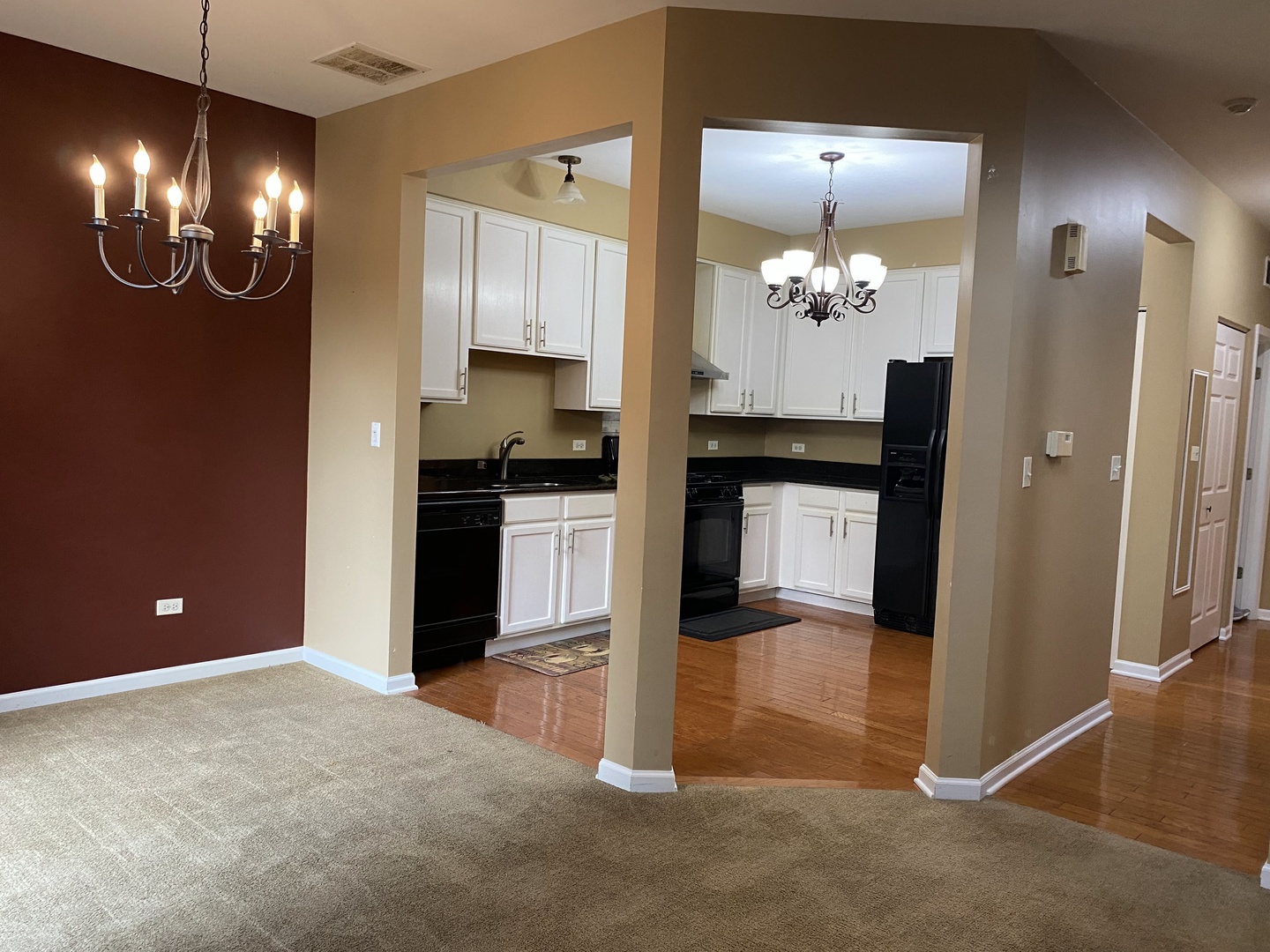 2824 White Thorn Circle, Naperville, IL 60564