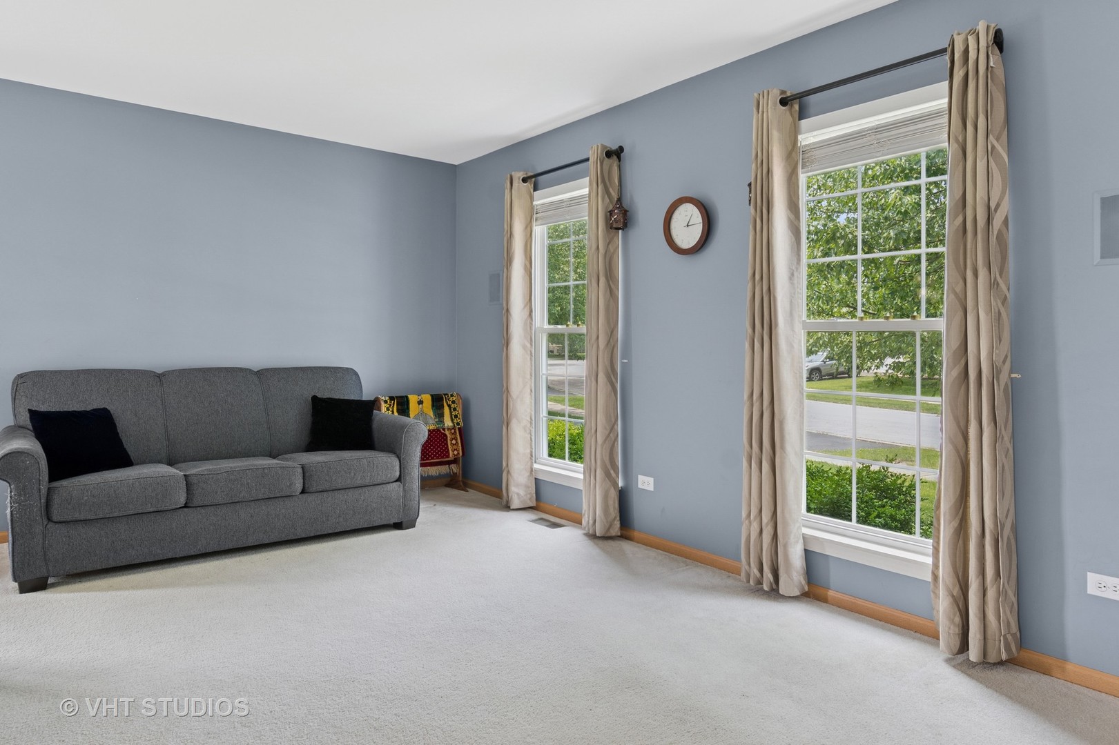 2477 Smithfield Court, Aurora, IL 60503