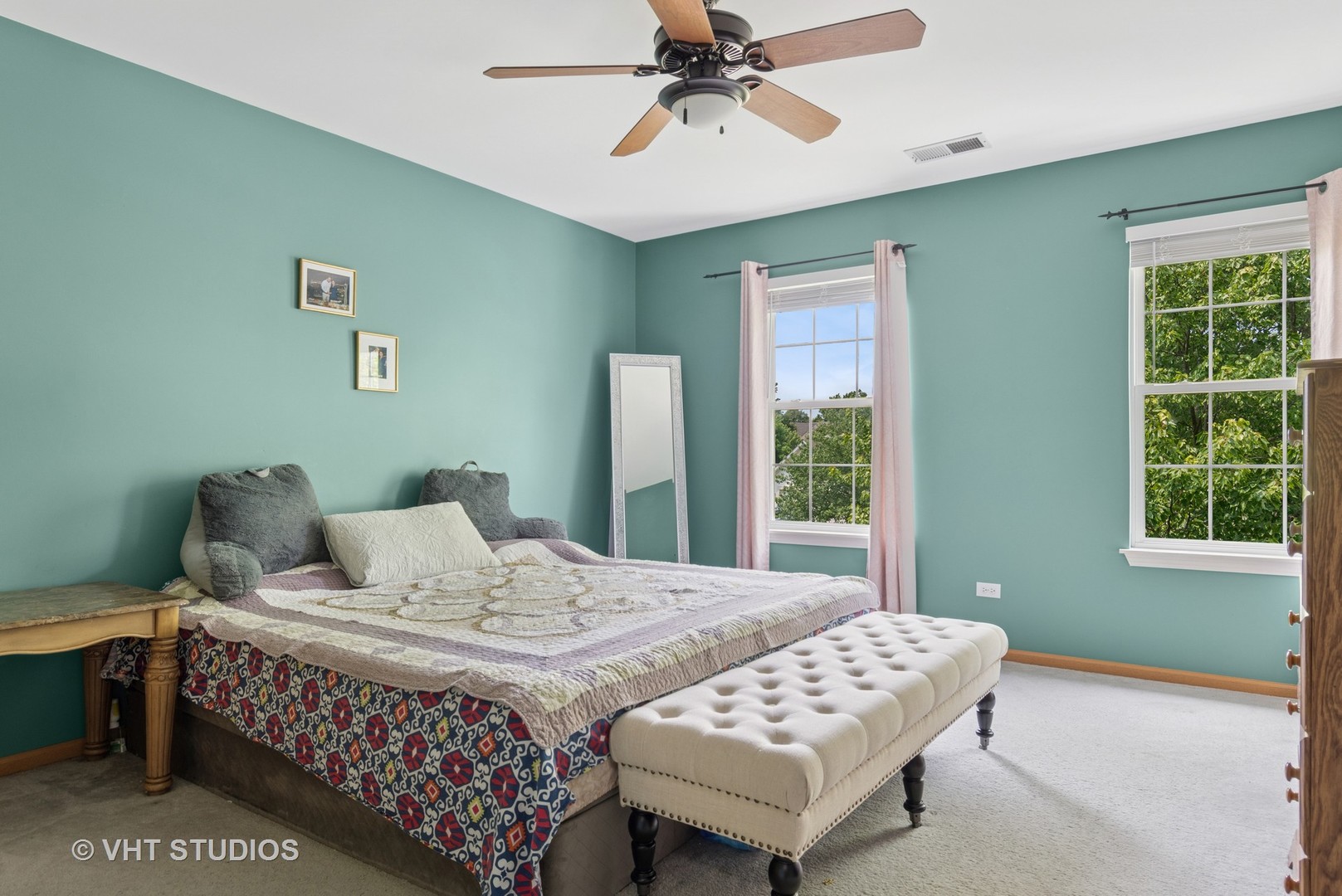 2477 Smithfield Court, Aurora, IL 60503