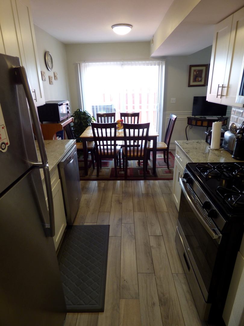 1862 Stockton Drive, Hoffman Estates, IL 60195