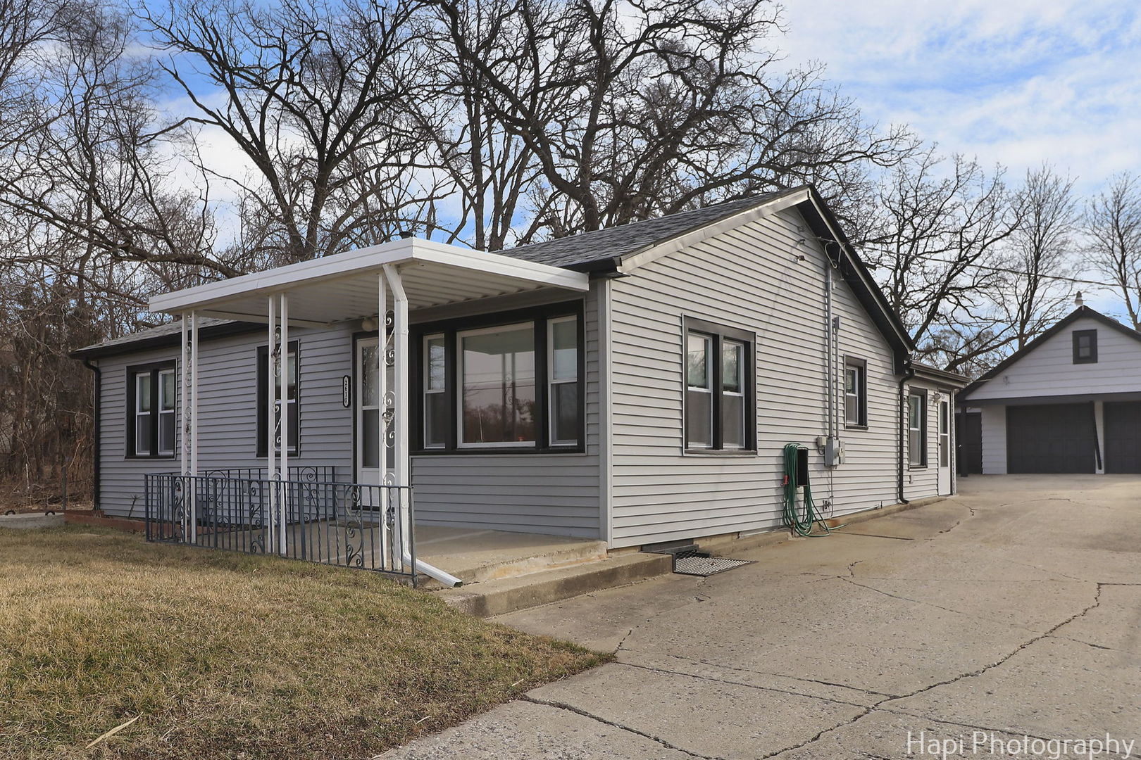 2610 S Thomas Court, McHenry, IL 60051