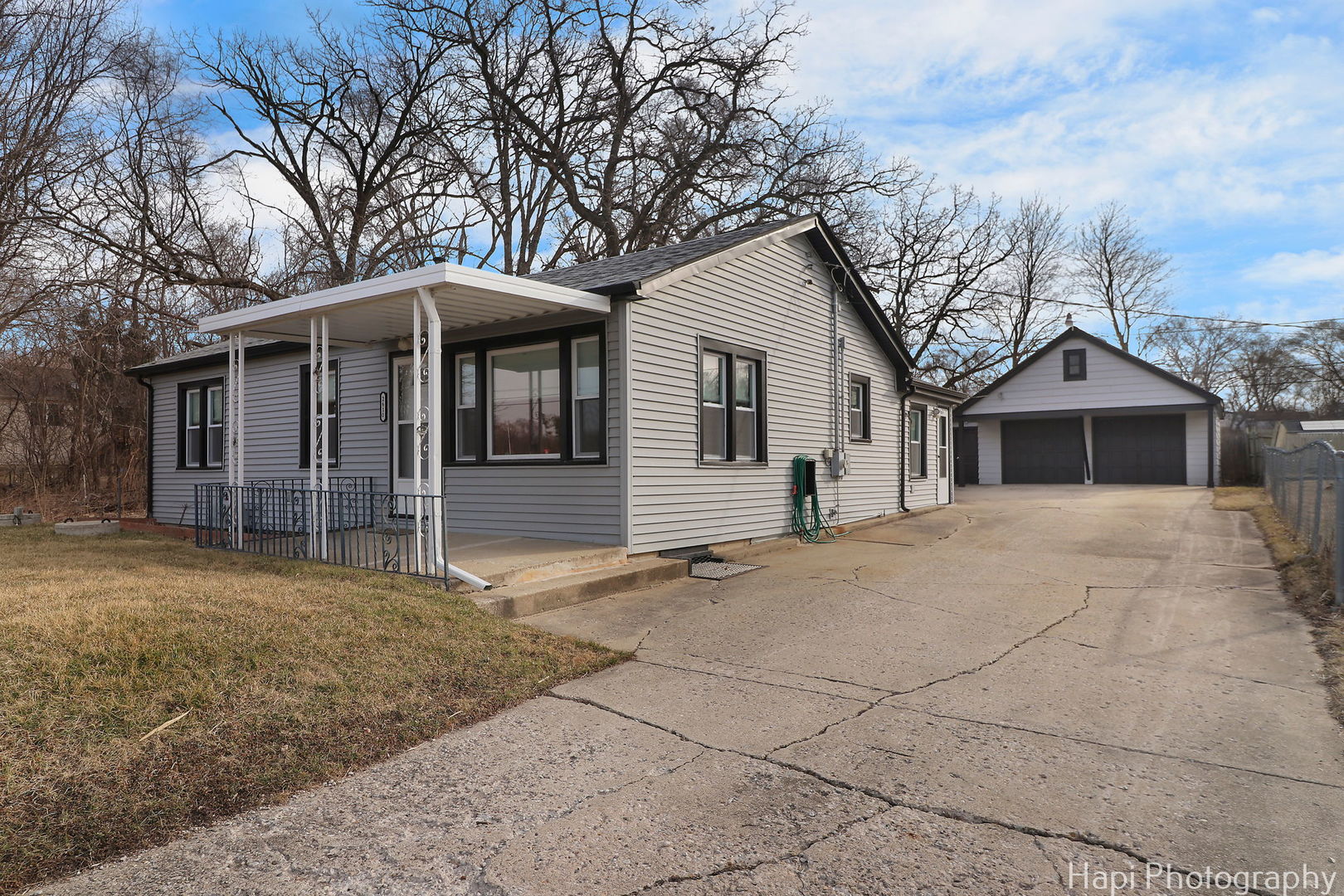 2610 S Thomas Court, McHenry, IL 60051