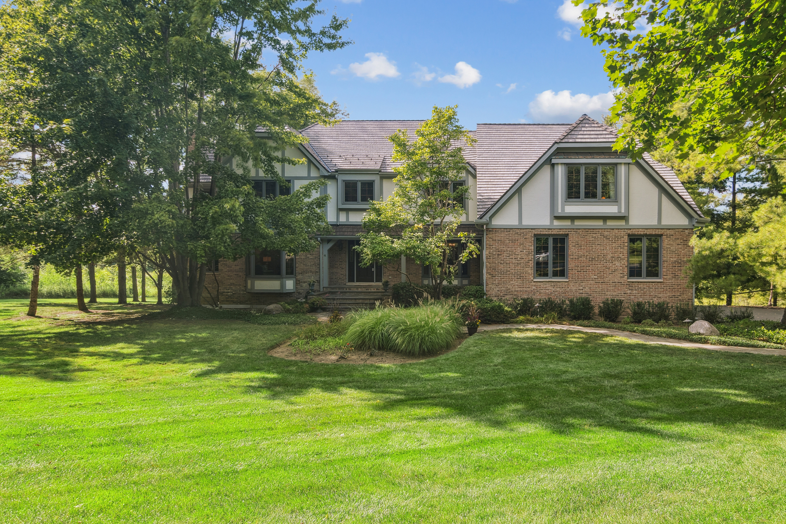 4436 Hearthmoor Court, Long Grove, IL 60047