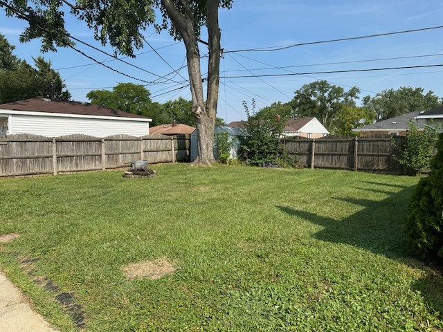 6316 W 83RD Place, Burbank, IL 60459