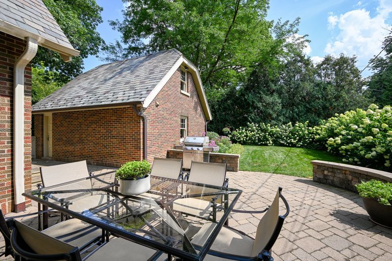 843 Crescent Boulevard, Glen Ellyn, IL 60137