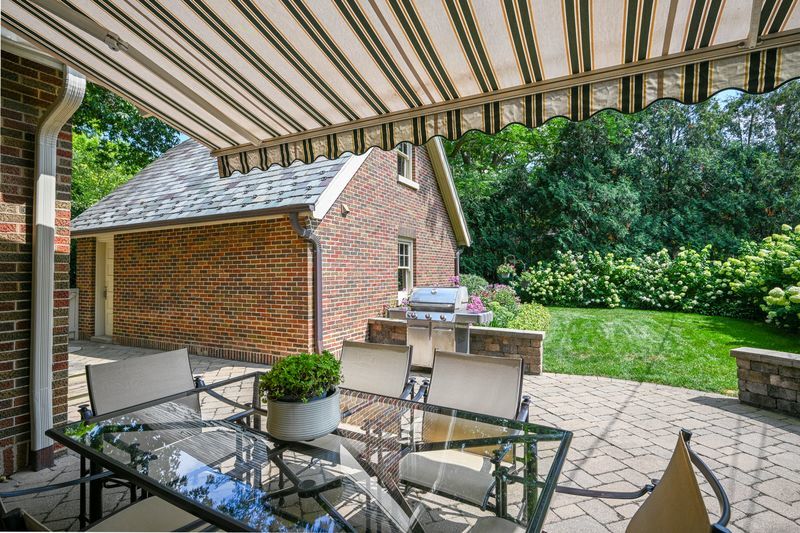 843 Crescent Boulevard, Glen Ellyn, IL 60137