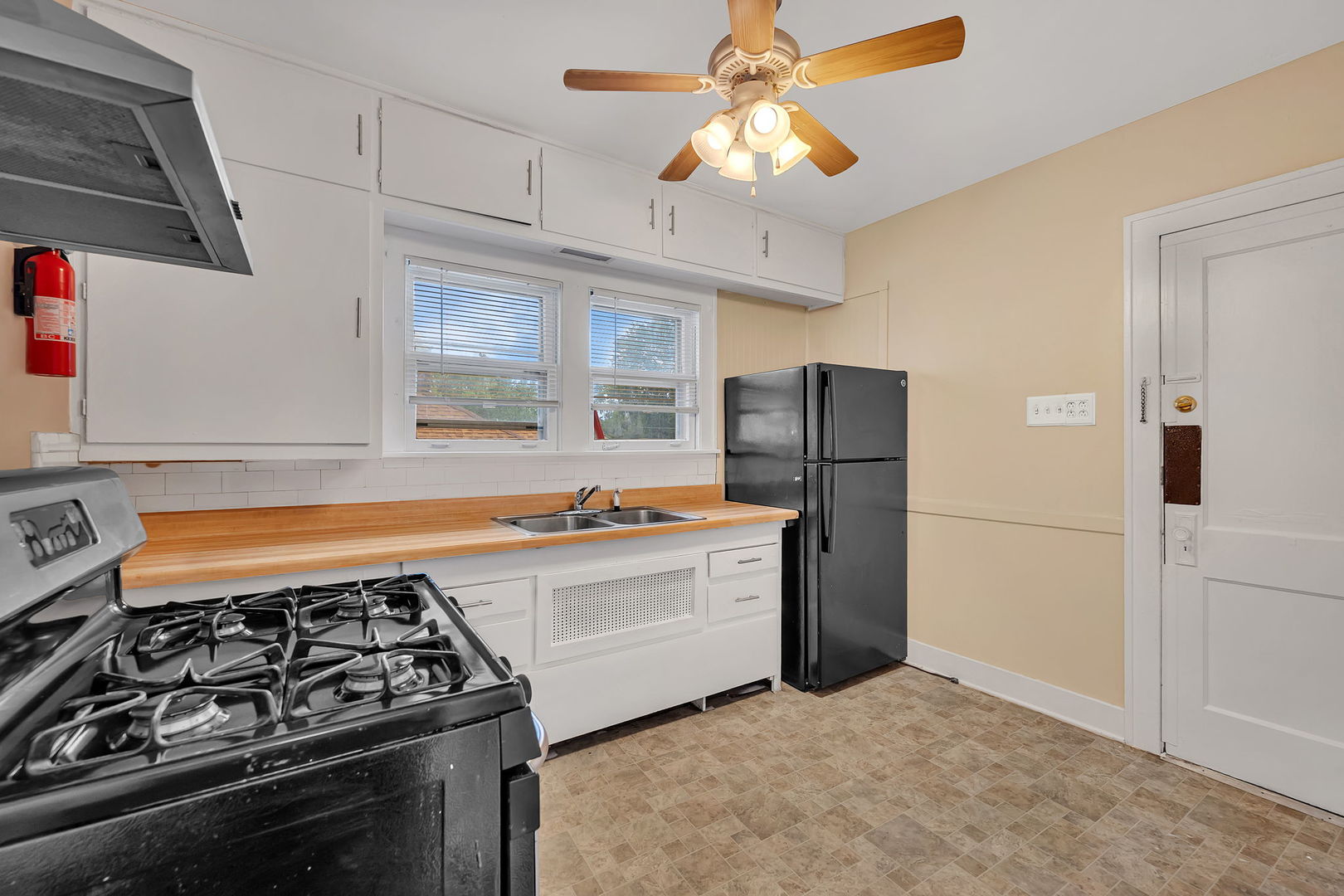 621 Raub Street, Joliet, IL 60435