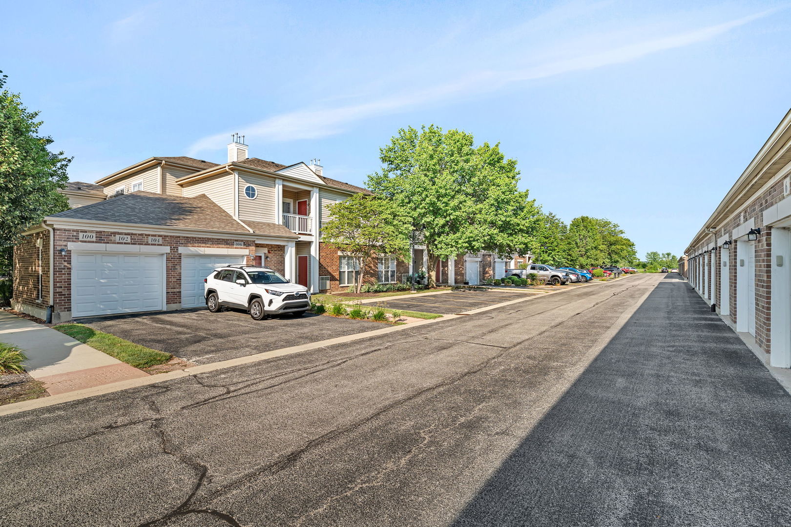 116 Clubhouse Lane #116, Oswego, IL 60543
