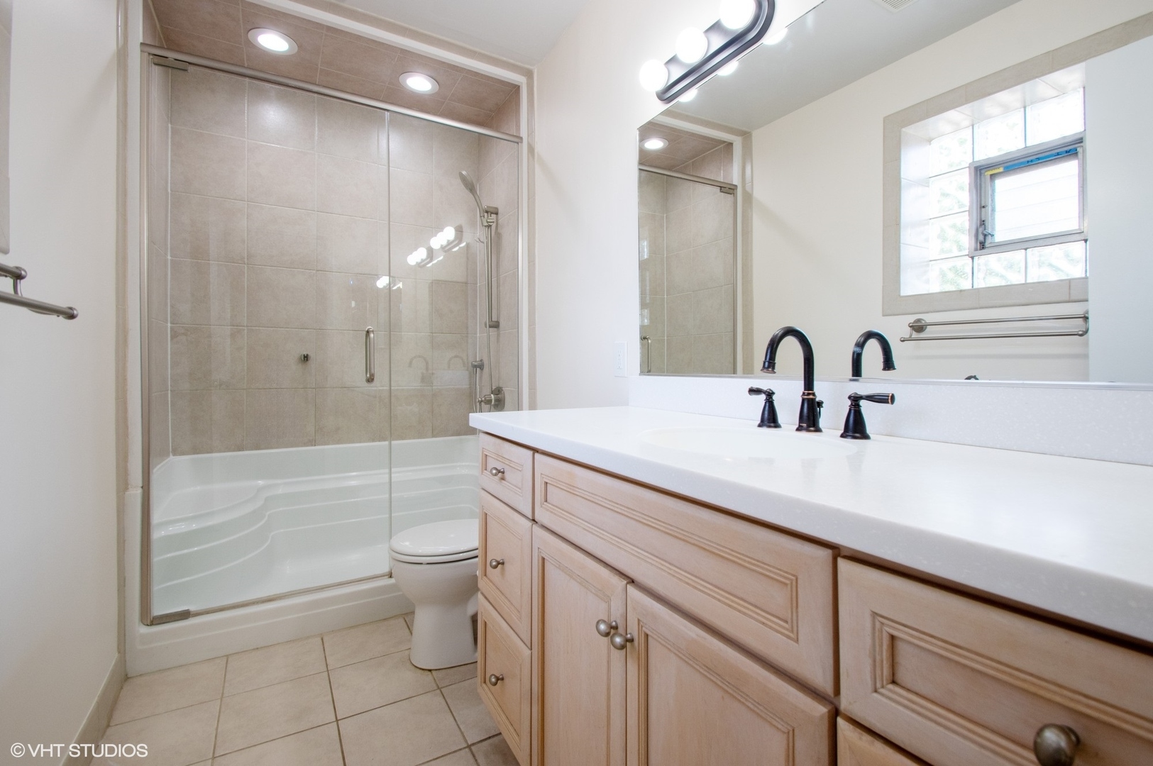 2300 SHERMAN Avenue #2D, Evanston, IL 60201