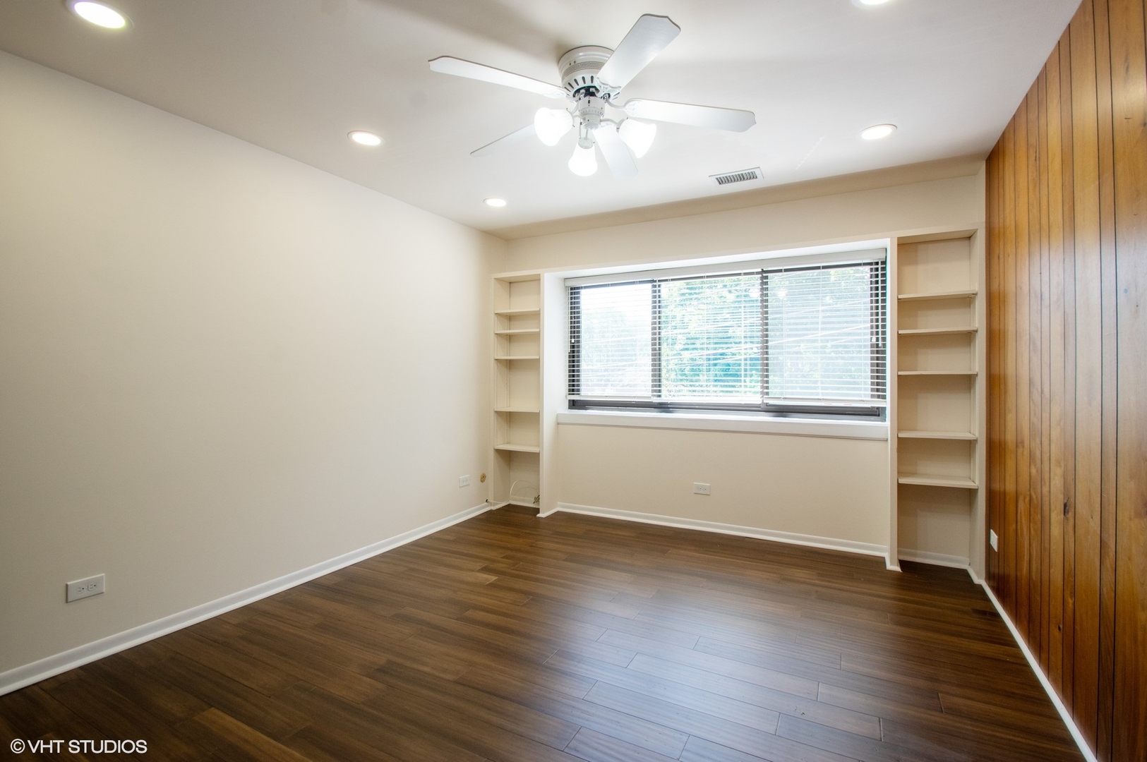 2300 SHERMAN Avenue #2D, Evanston, IL 60201
