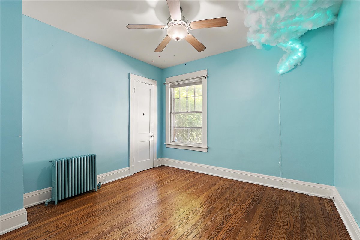 1758 Pine Road, Homewood, IL 60430