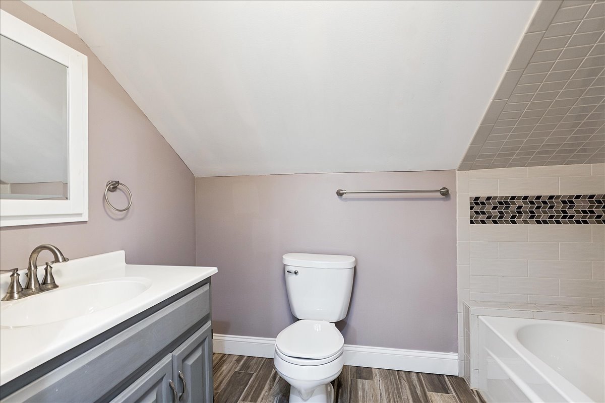 1758 Pine Road, Homewood, IL 60430