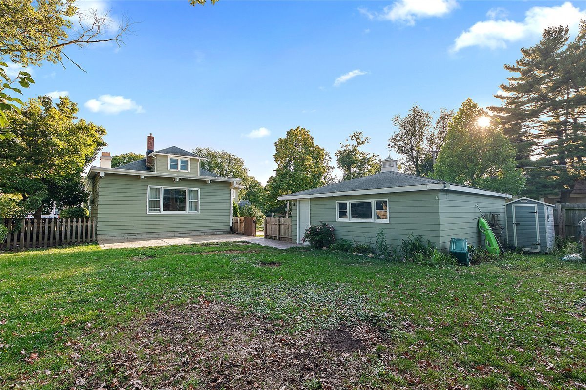 1758 Pine Road, Homewood, IL 60430