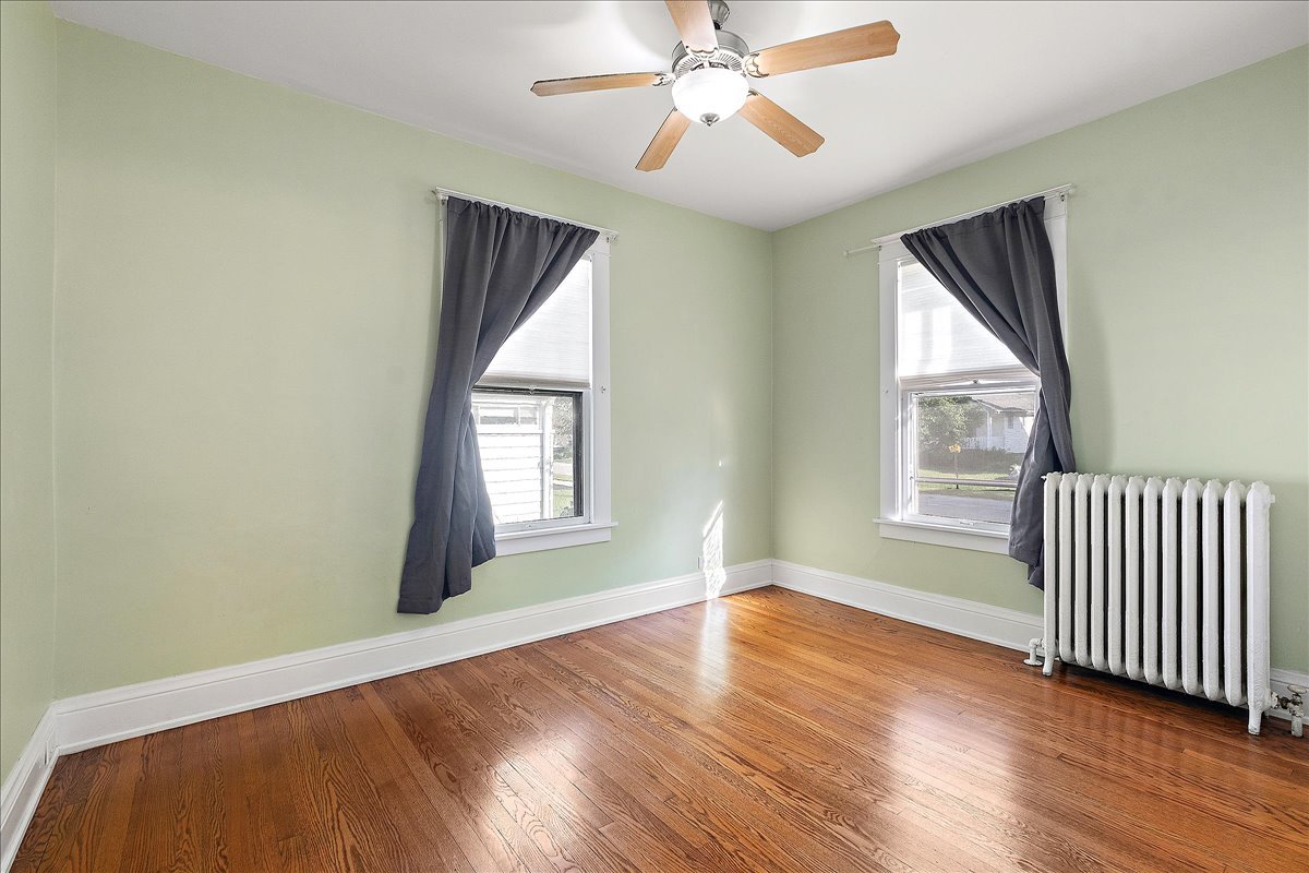 1758 Pine Road, Homewood, IL 60430