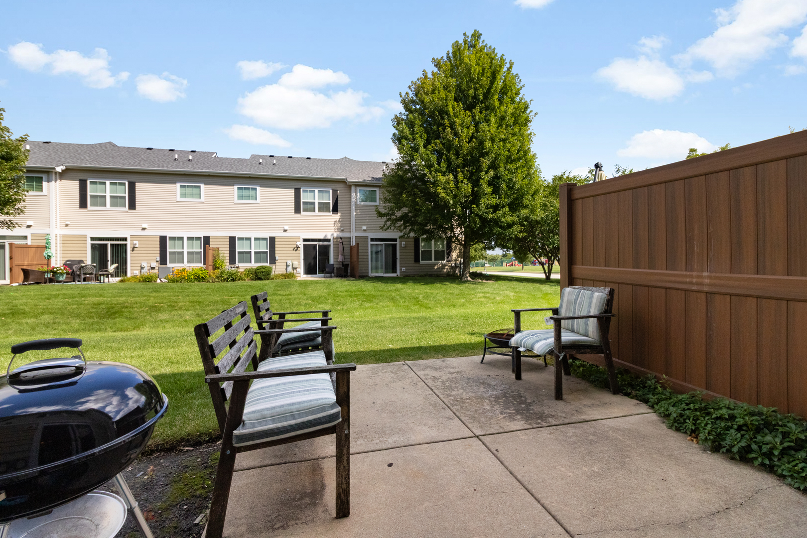 433 Acushnet Street, Elgin, IL 60124