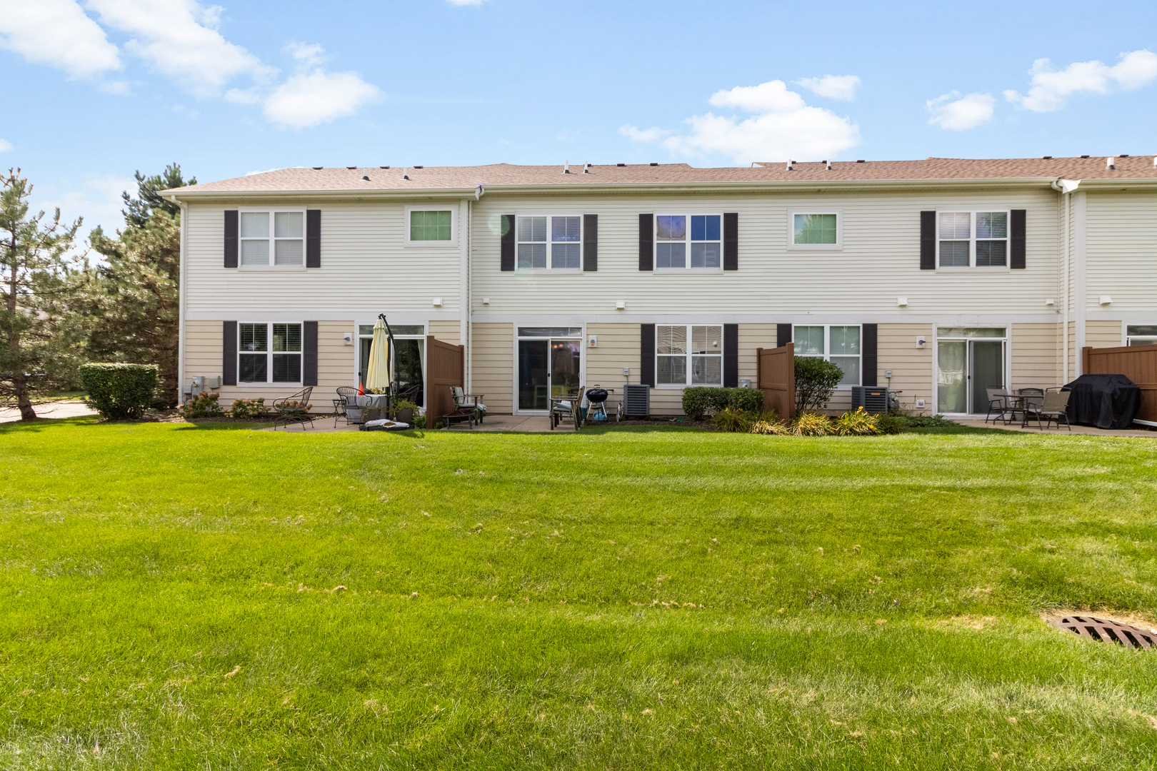 433 Acushnet Street, Elgin, IL 60124