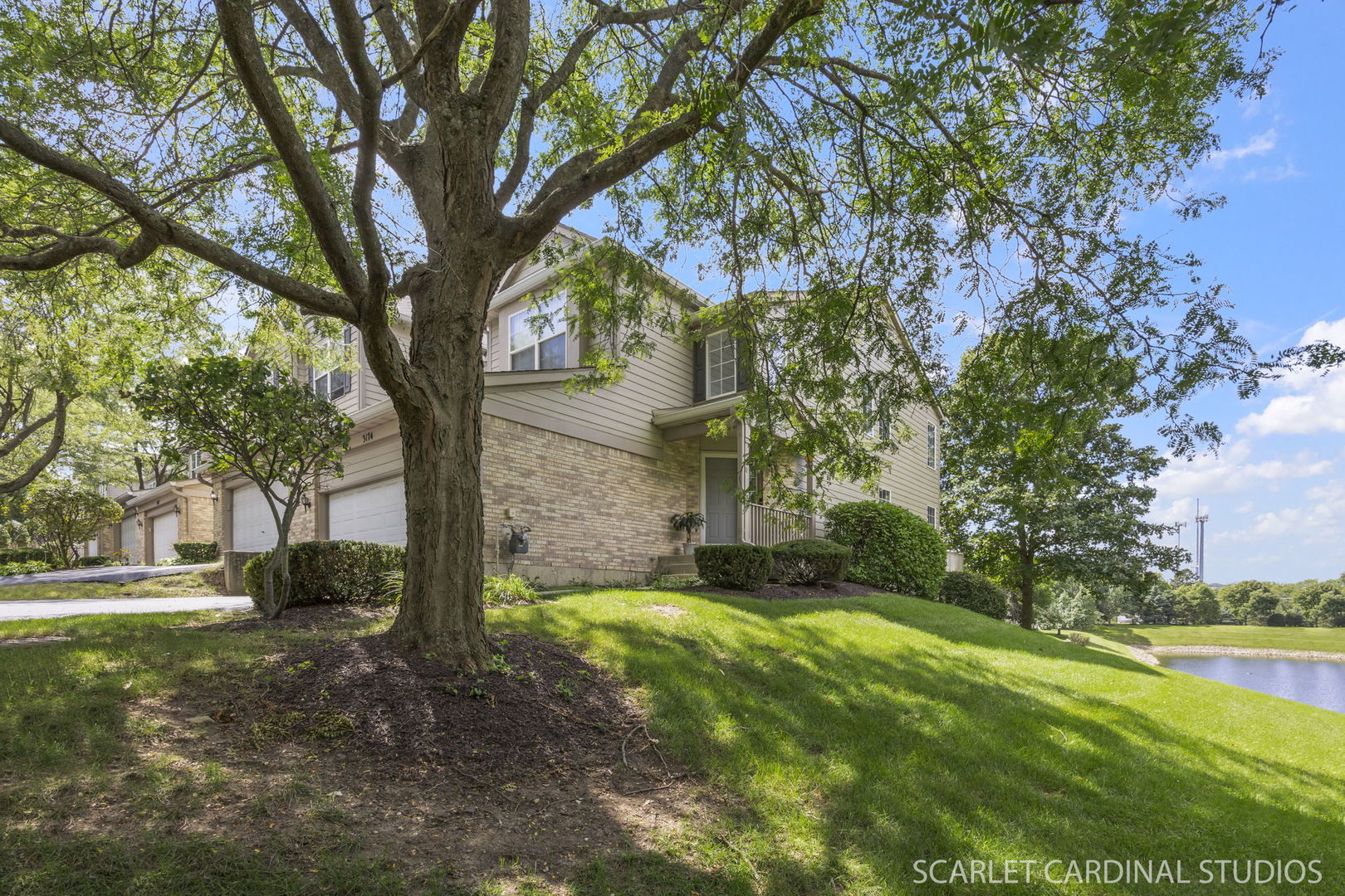 3174 Foxridge Court, Woodridge, IL 60517