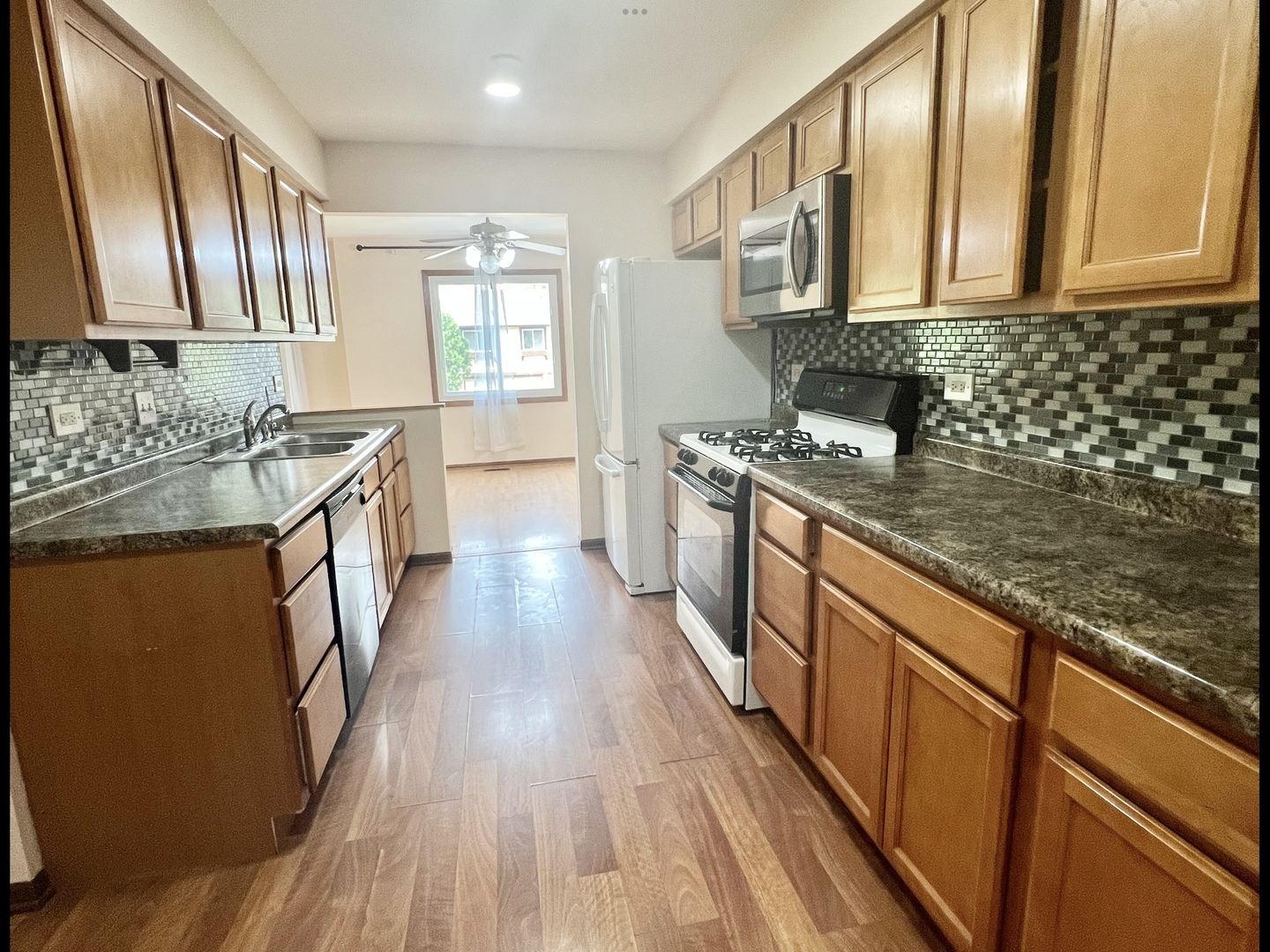 1420 Chippewa Trail, Wheeling, IL 60090