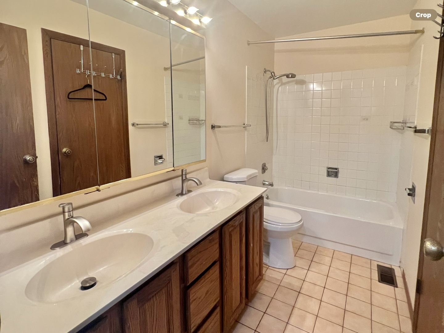 1420 Chippewa Trail, Wheeling, IL 60090