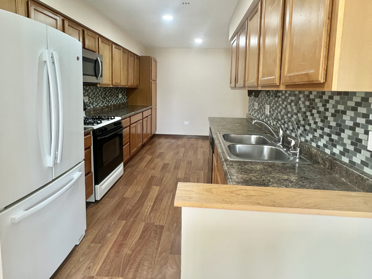 1420 Chippewa Trail, Wheeling, IL 60090