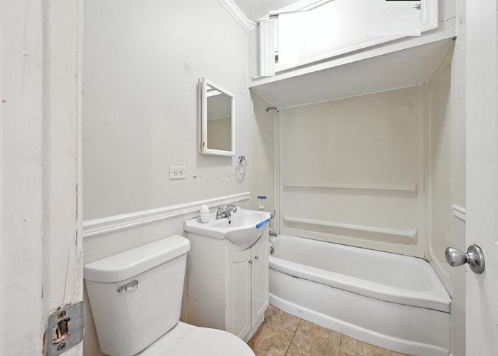 3310 Highland Avenue, Berwyn, IL 60402