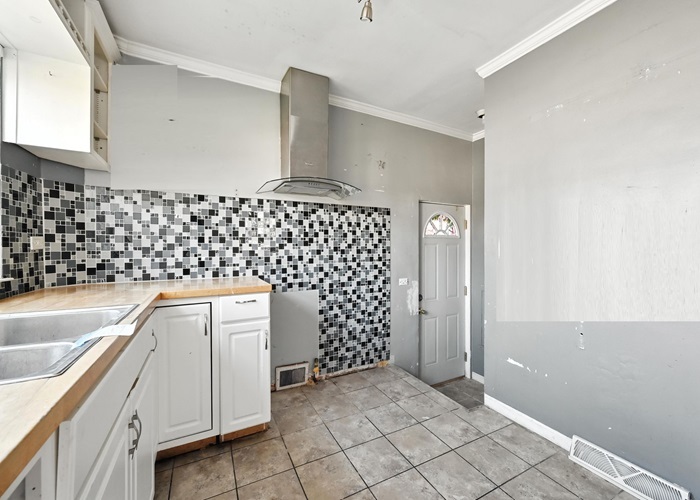 3310 Highland Avenue, Berwyn, IL 60402