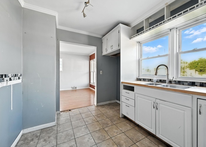 3310 Highland Avenue, Berwyn, IL 60402