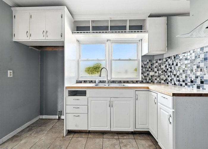 3310 Highland Avenue, Berwyn, IL 60402