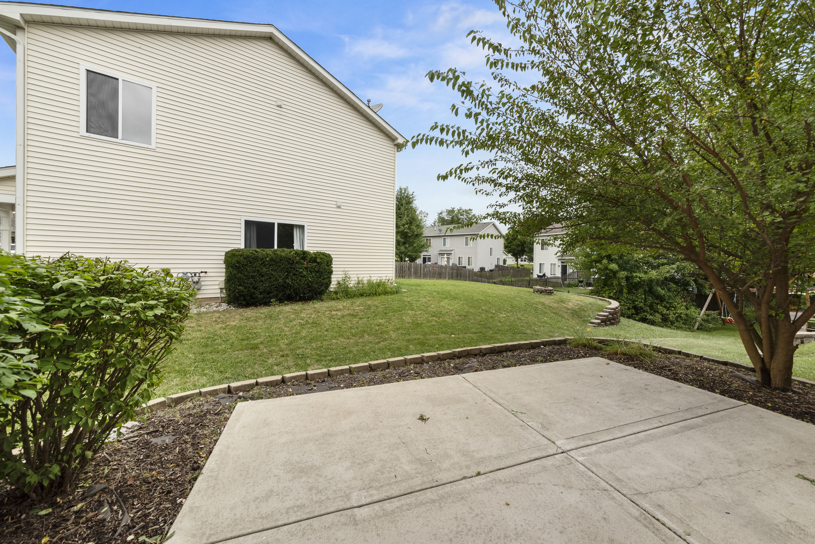3005 Courtney Street #3005, Plano, IL 60545
