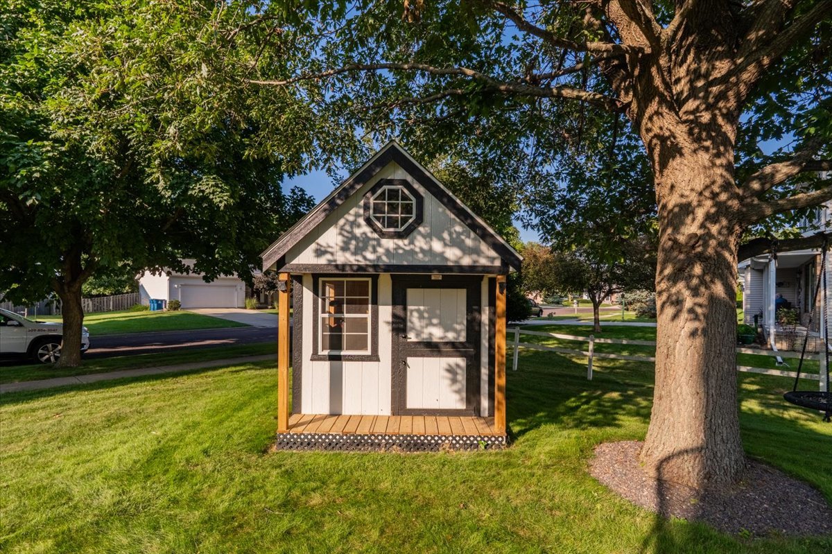 803 N East Street, Hudson, IL 61748