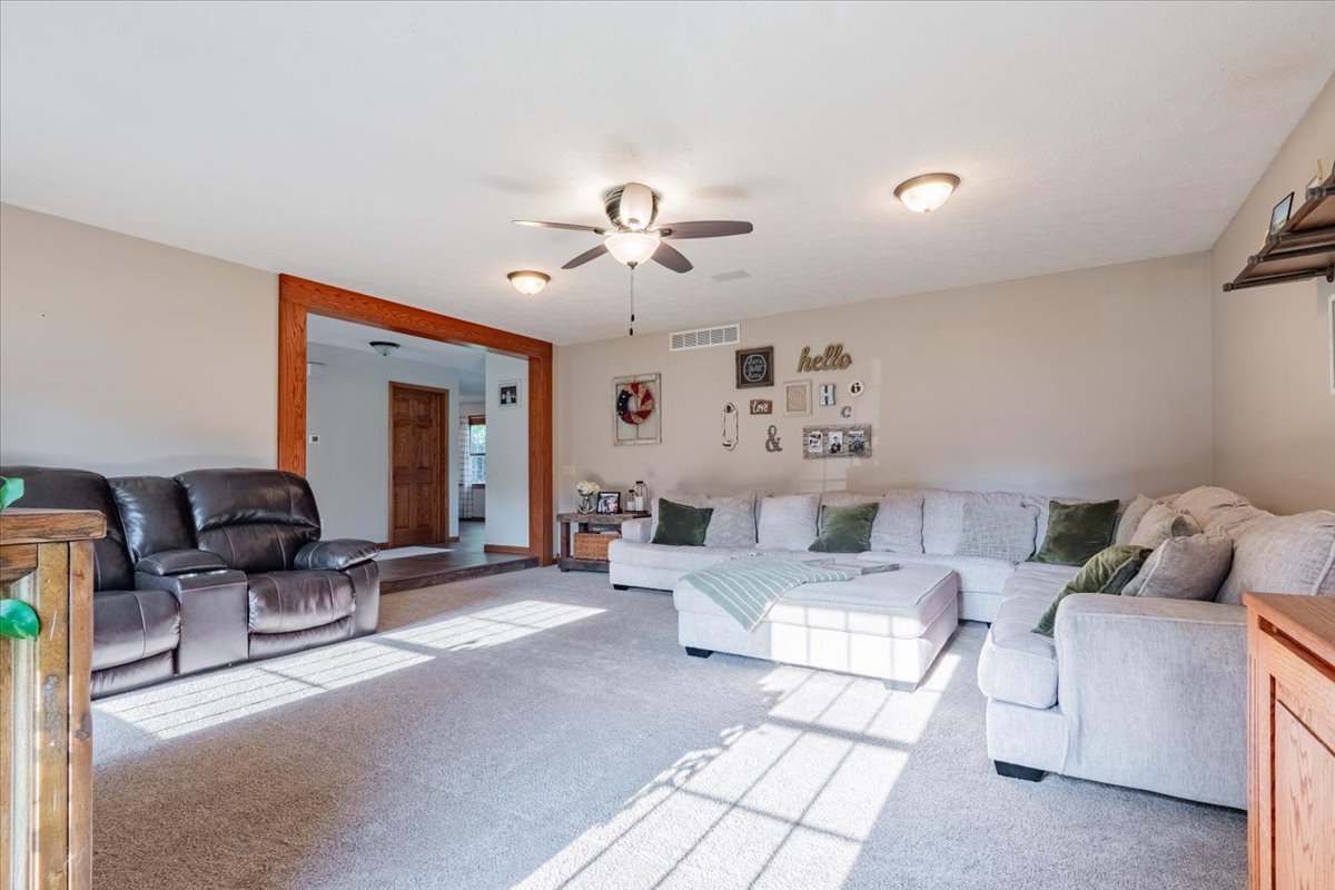 803 N East Street, Hudson, IL 61748