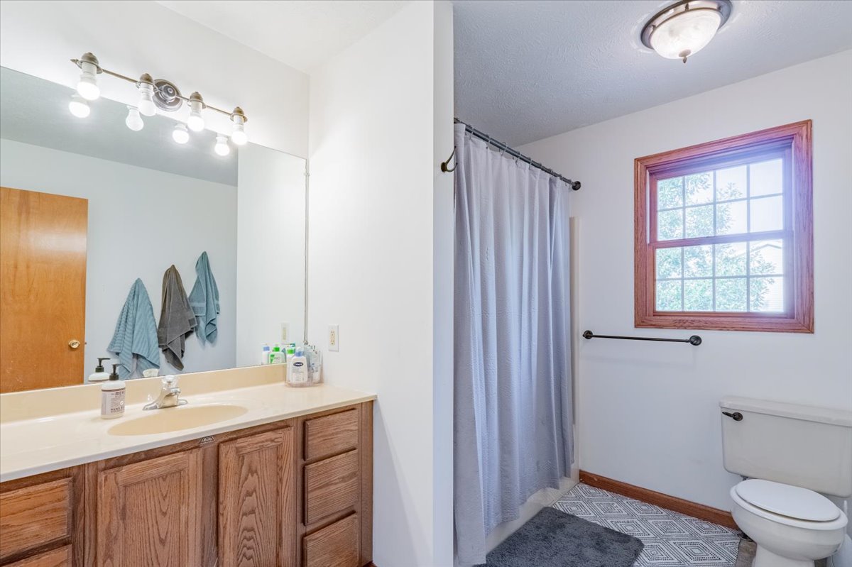 803 N East Street, Hudson, IL 61748