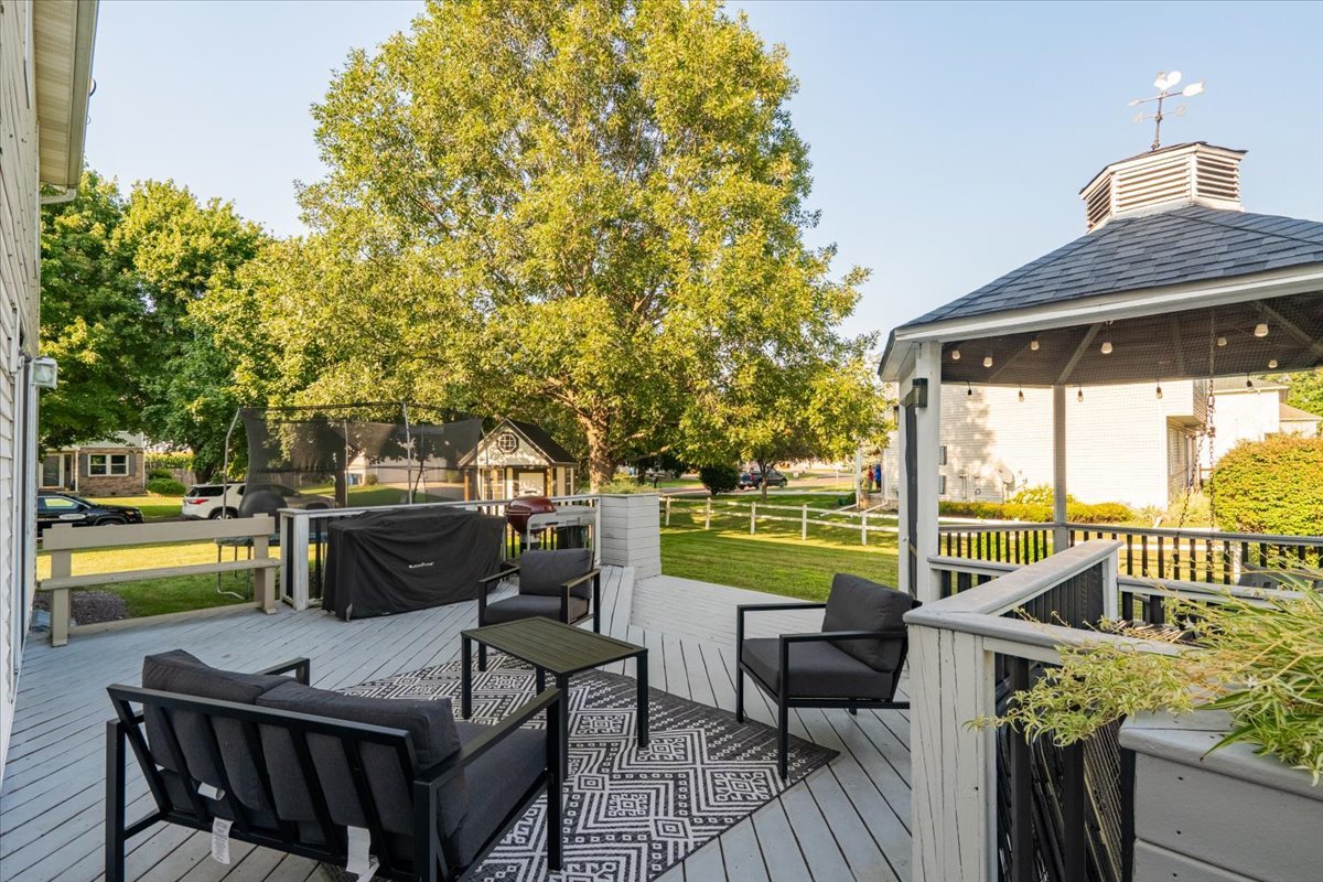 803 N East Street, Hudson, IL 61748