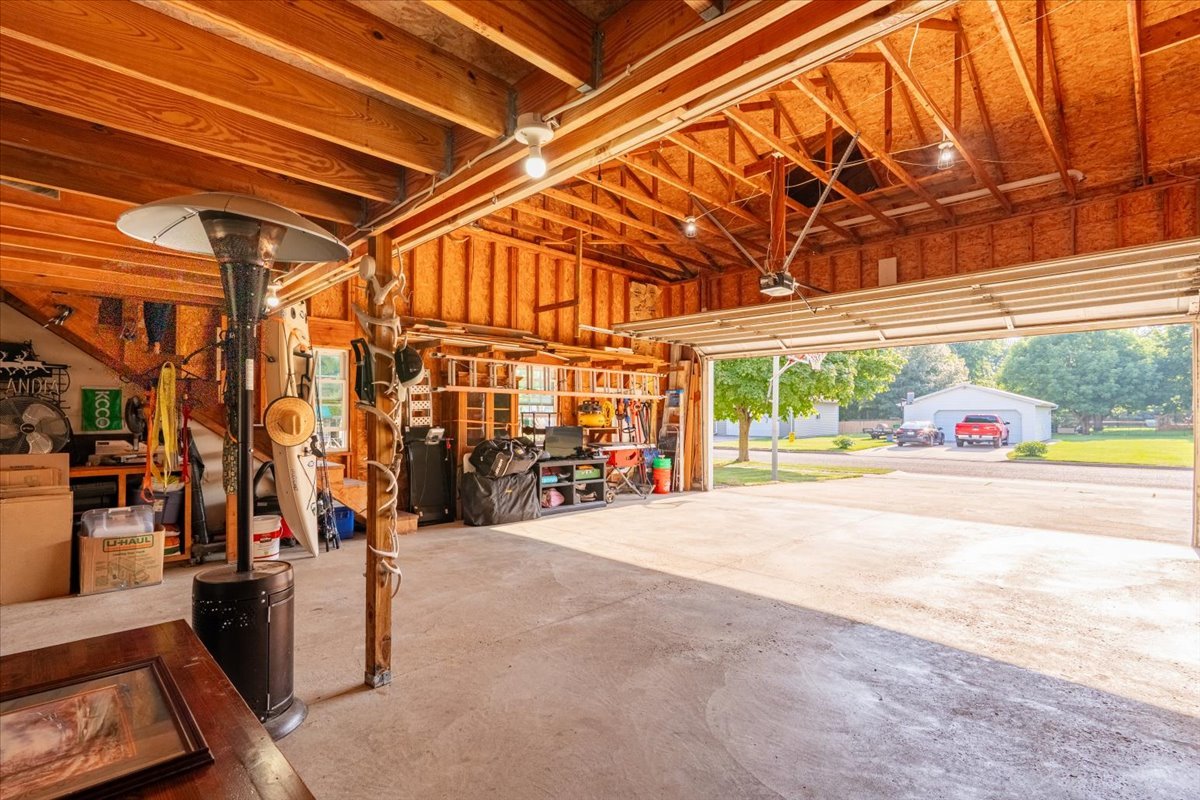 803 N East Street, Hudson, IL 61748