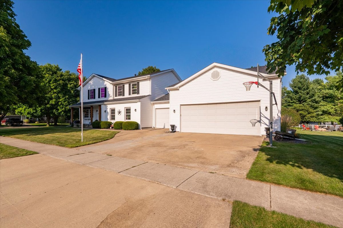 803 N East Street, Hudson, IL 61748