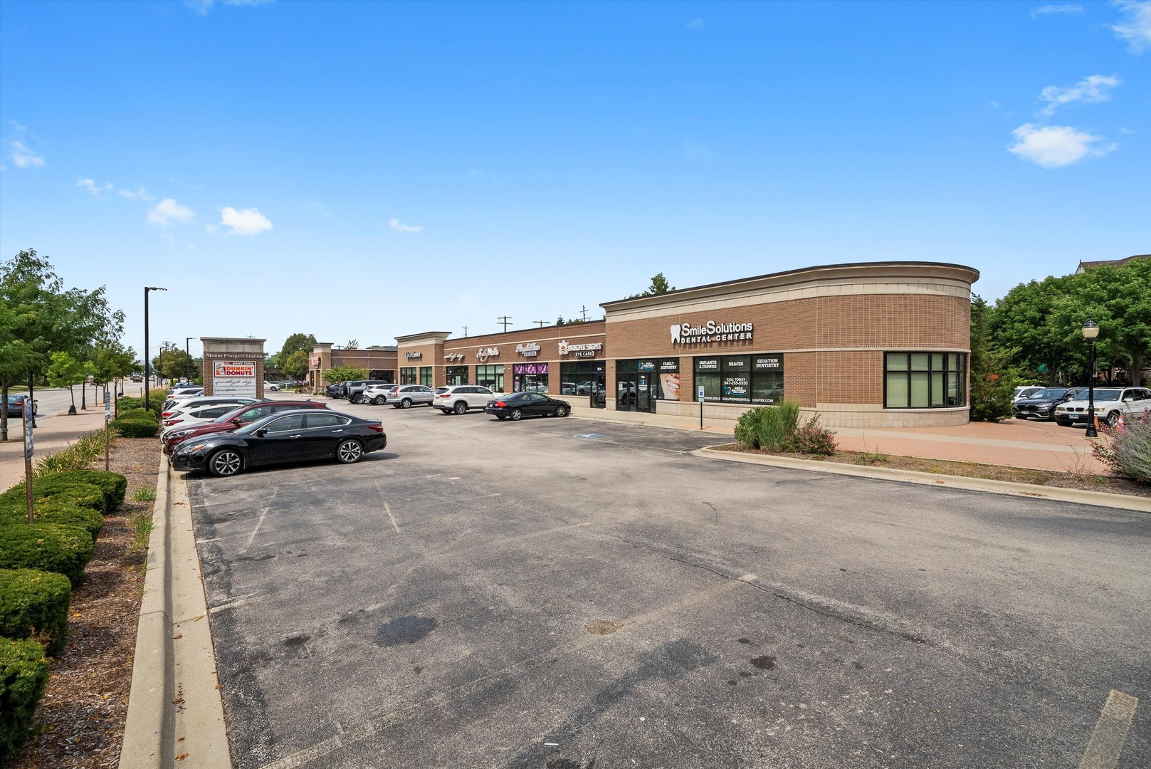 15 S Pine Street #204A, Mount Prospect, IL 60056
