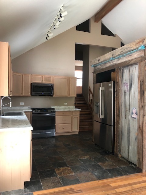 3931 Bertrand Lane, Beach Park, IL 60087