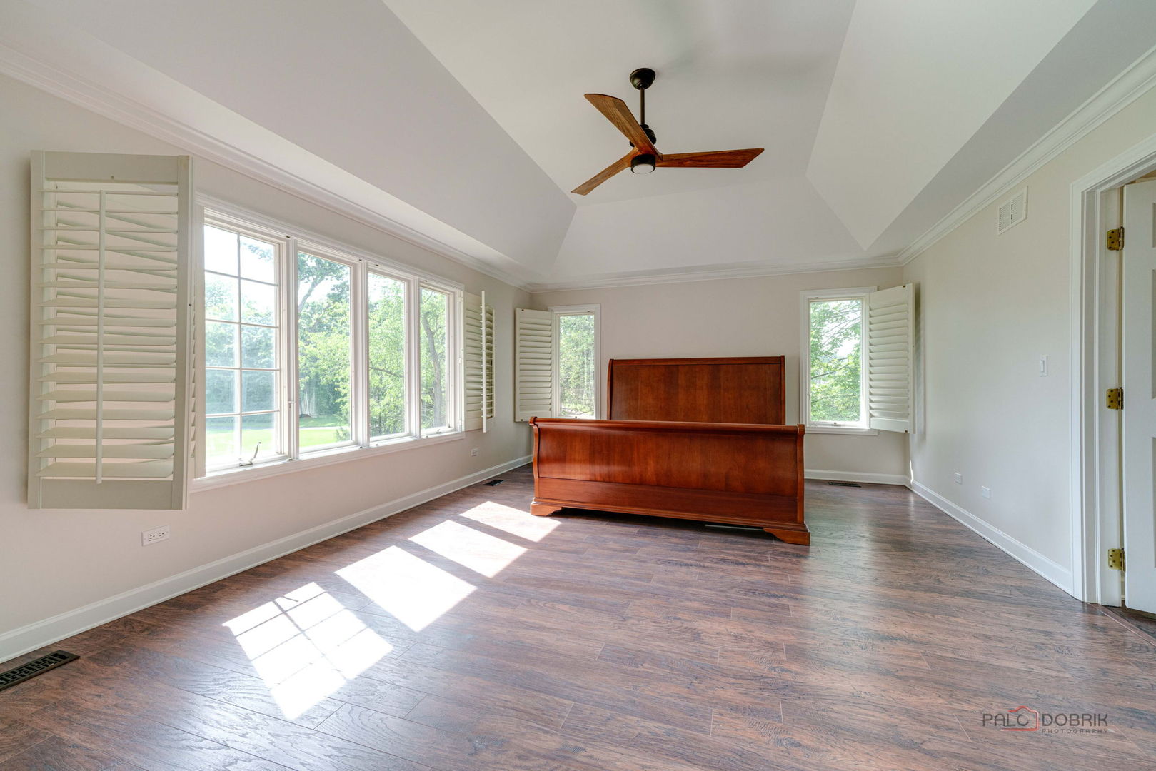 12 RIDERWOOD Road, North Barrington, IL 60010