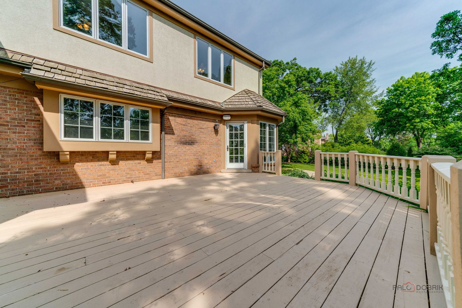 12 RIDERWOOD Road, North Barrington, IL 60010