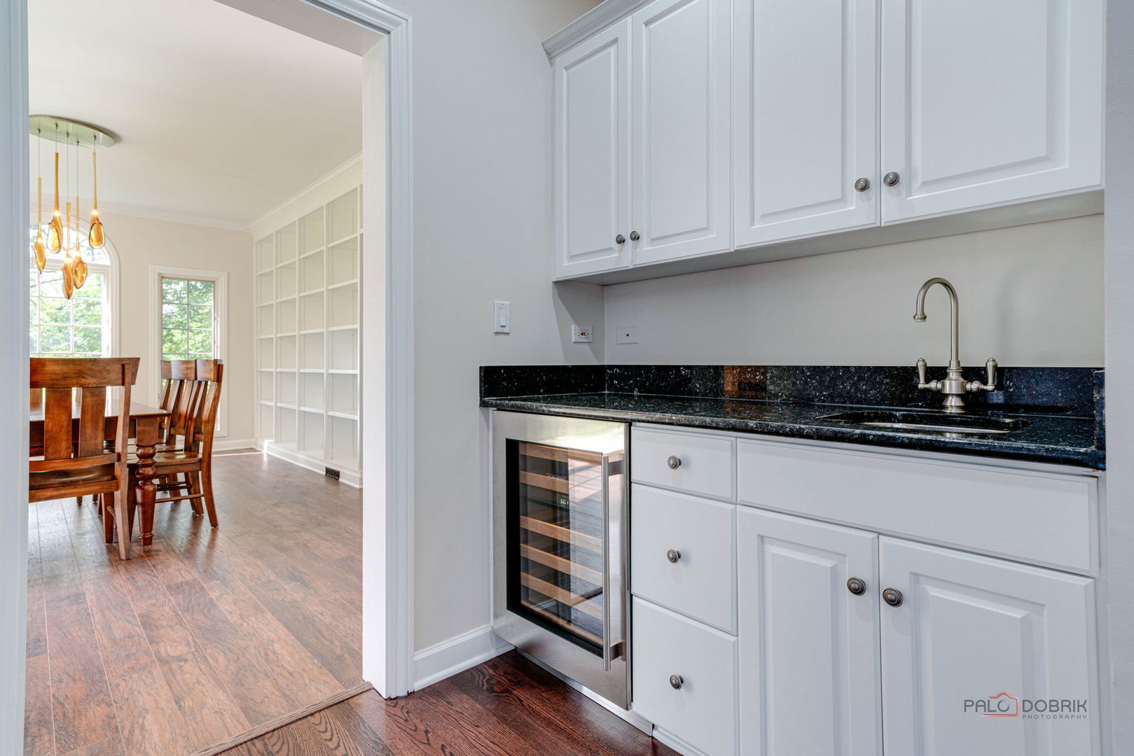 12 RIDERWOOD Road, North Barrington, IL 60010