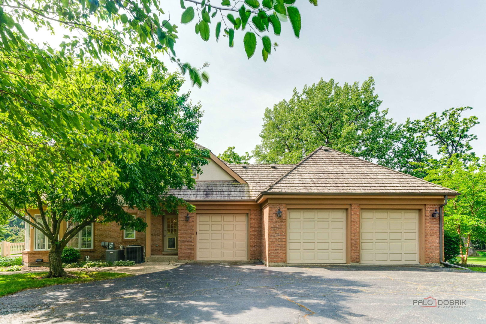 12 RIDERWOOD Road, North Barrington, IL 60010