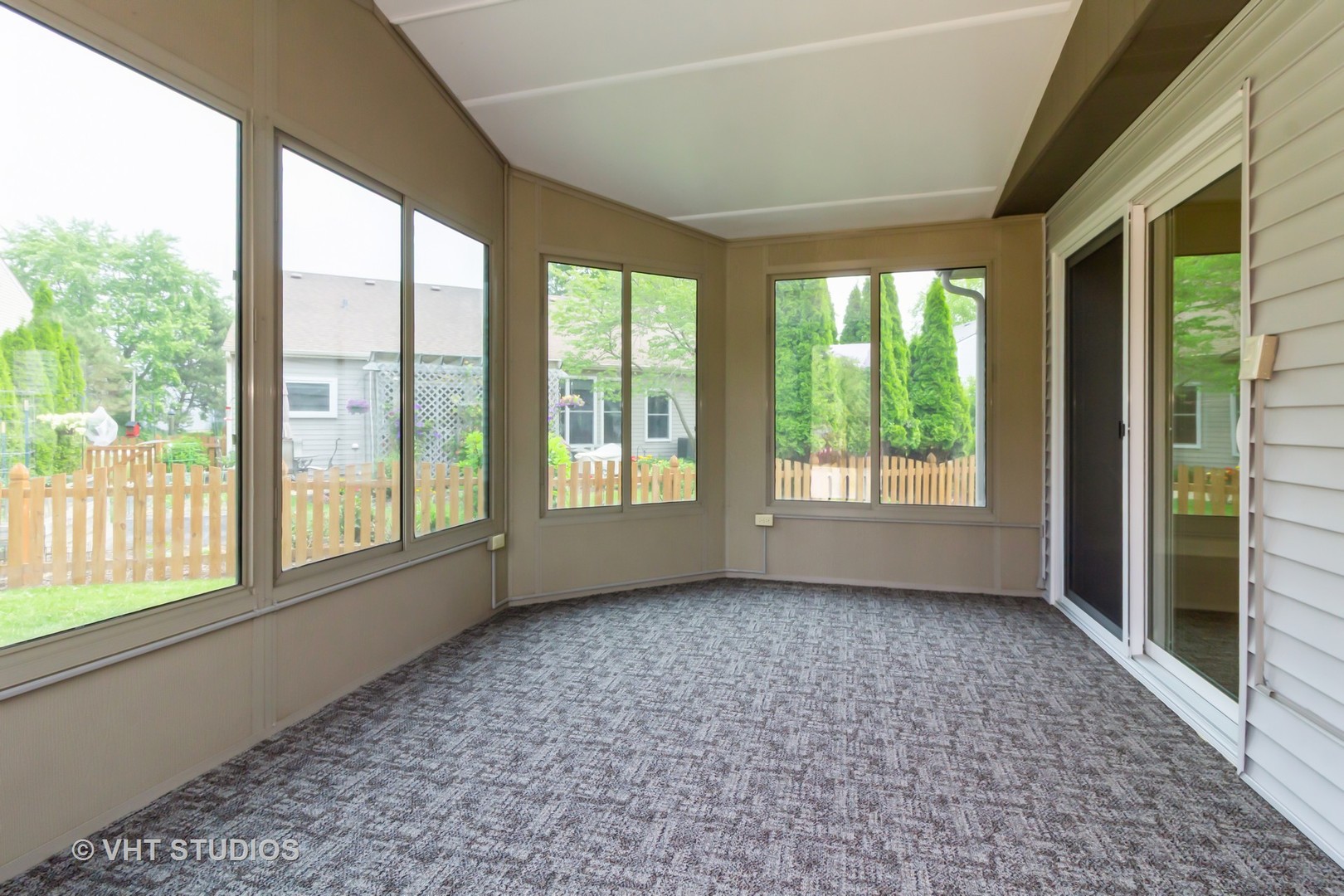 2509 Oak Trails Drive, Aurora, IL 60506