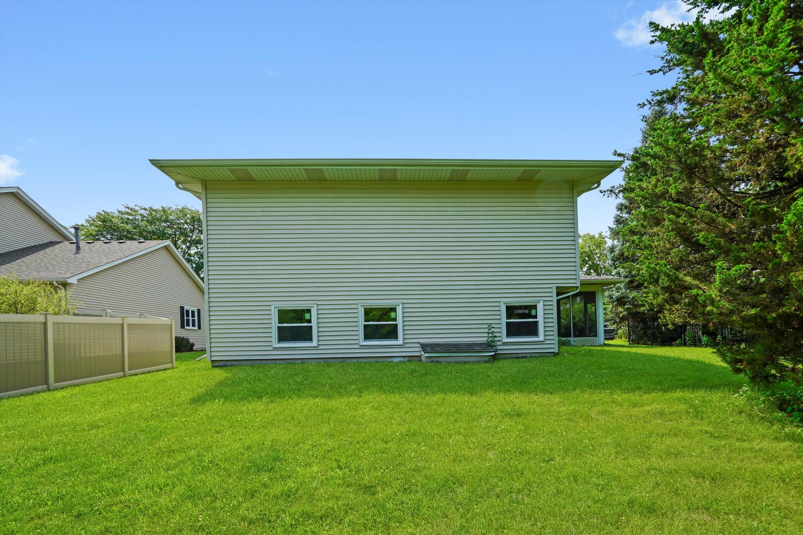 1668 Hidden Valley Drive, Bolingbrook, IL 60490