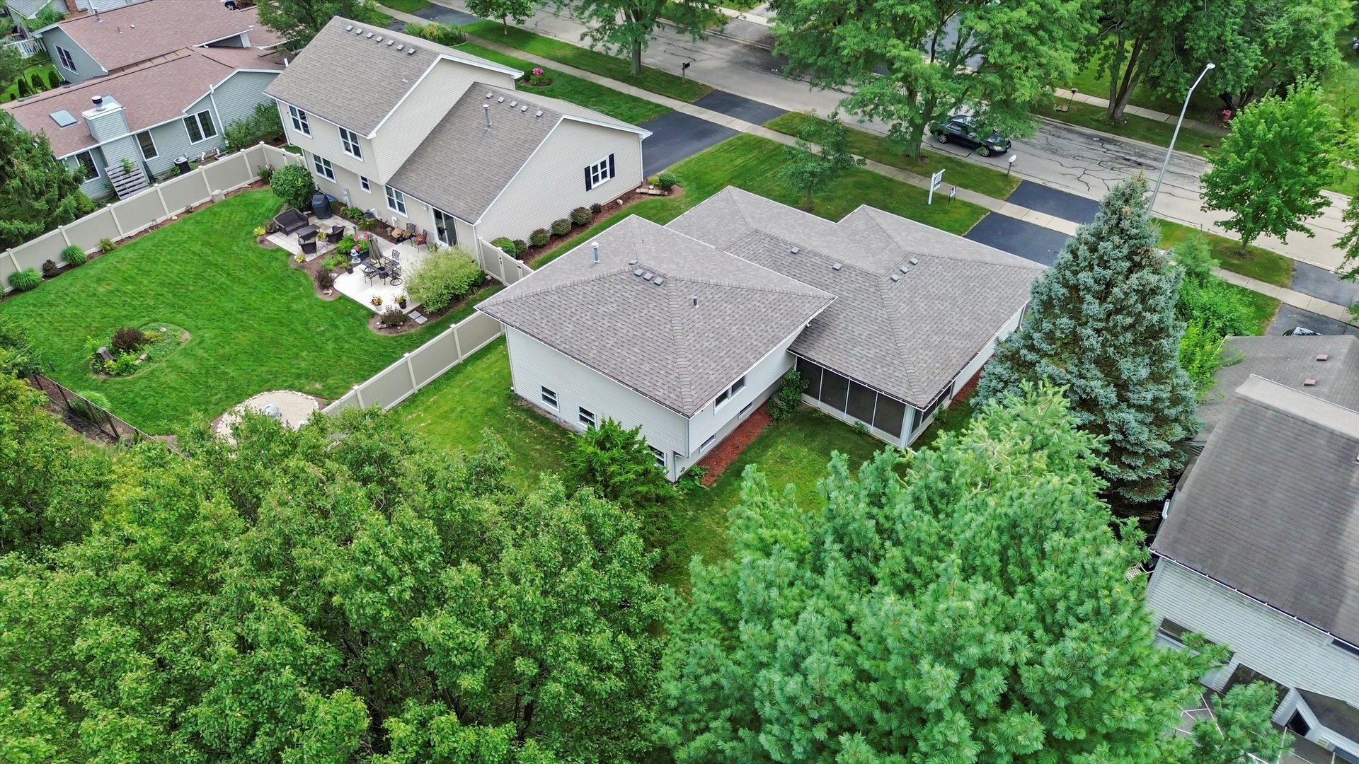 1668 Hidden Valley Drive, Bolingbrook, IL 60490