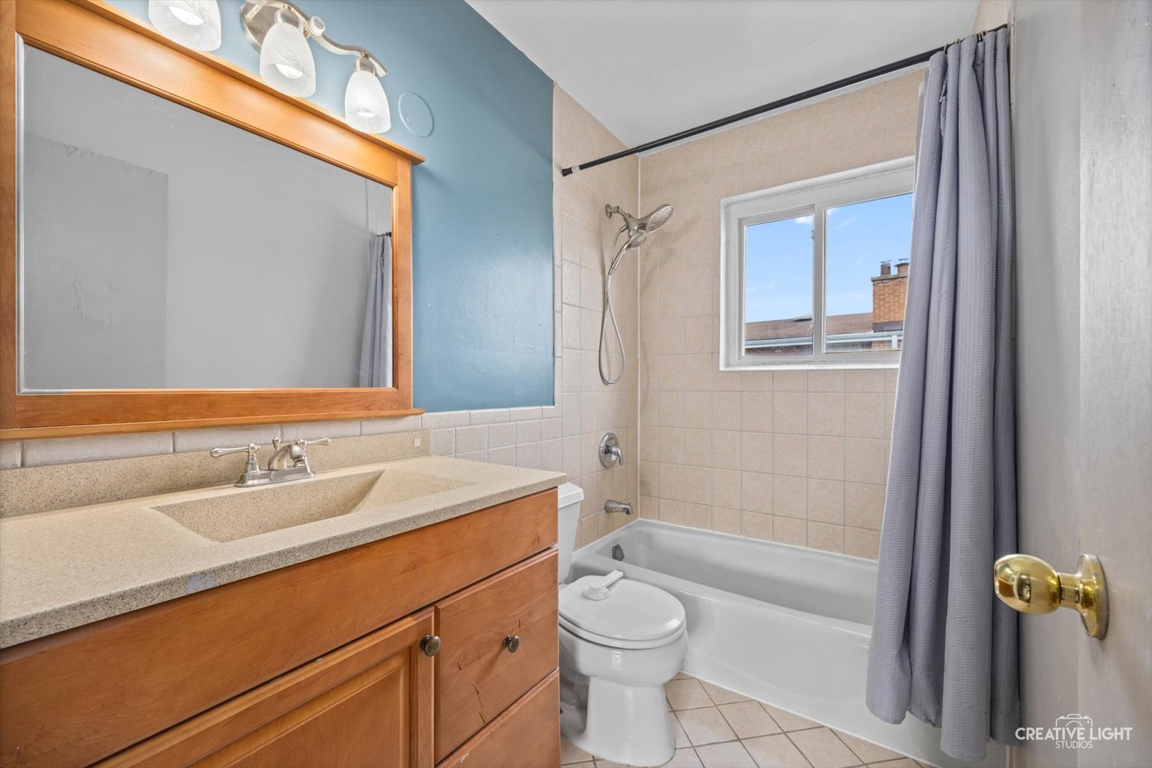 8044 W Lyons Street #B, Niles, IL 60714