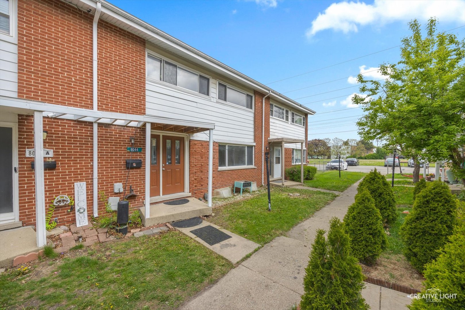 8044 W Lyons Street #B, Niles, IL 60714